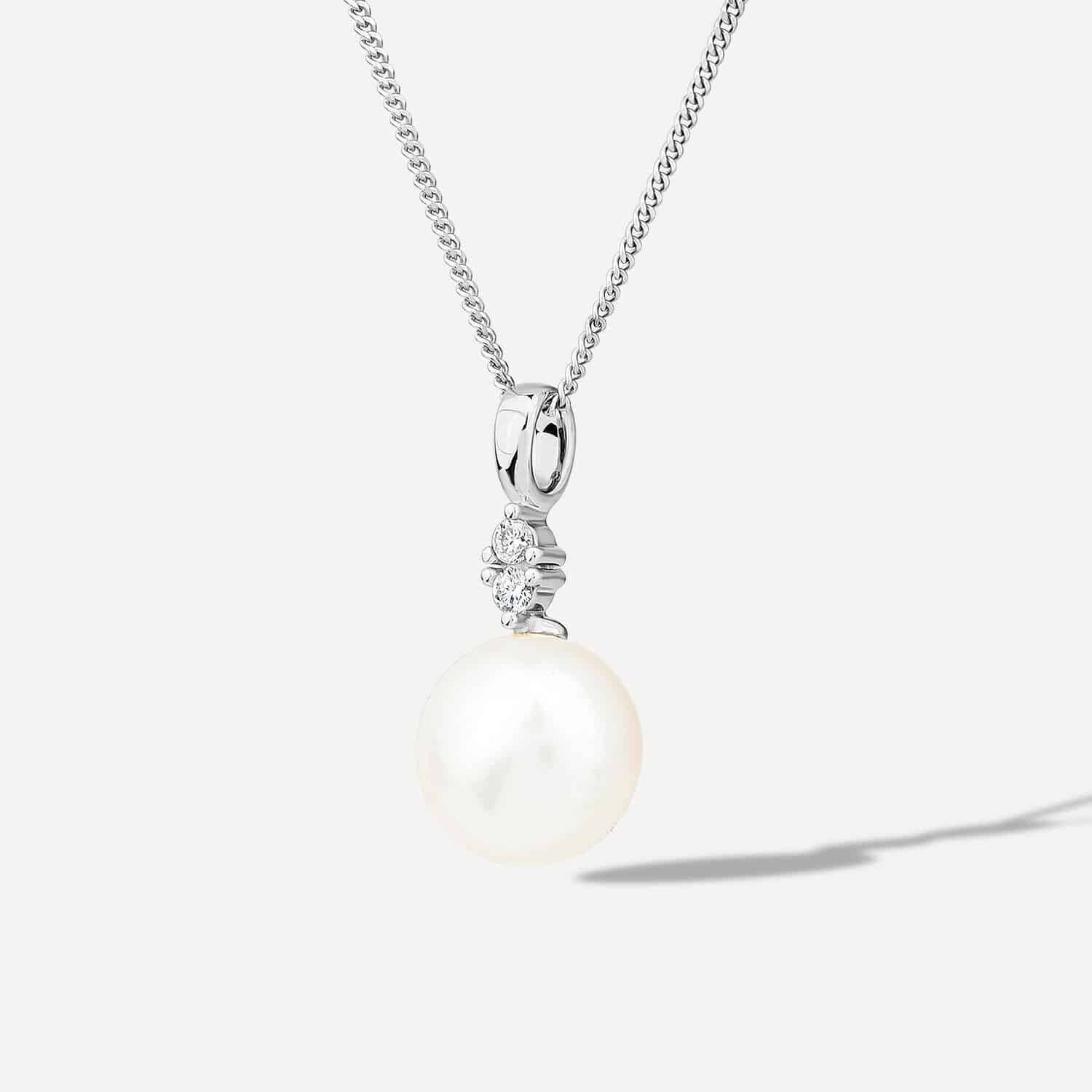9ct White Gold Diamond-Accent Freshwater Pearl Pendant (0.04ct tw.)